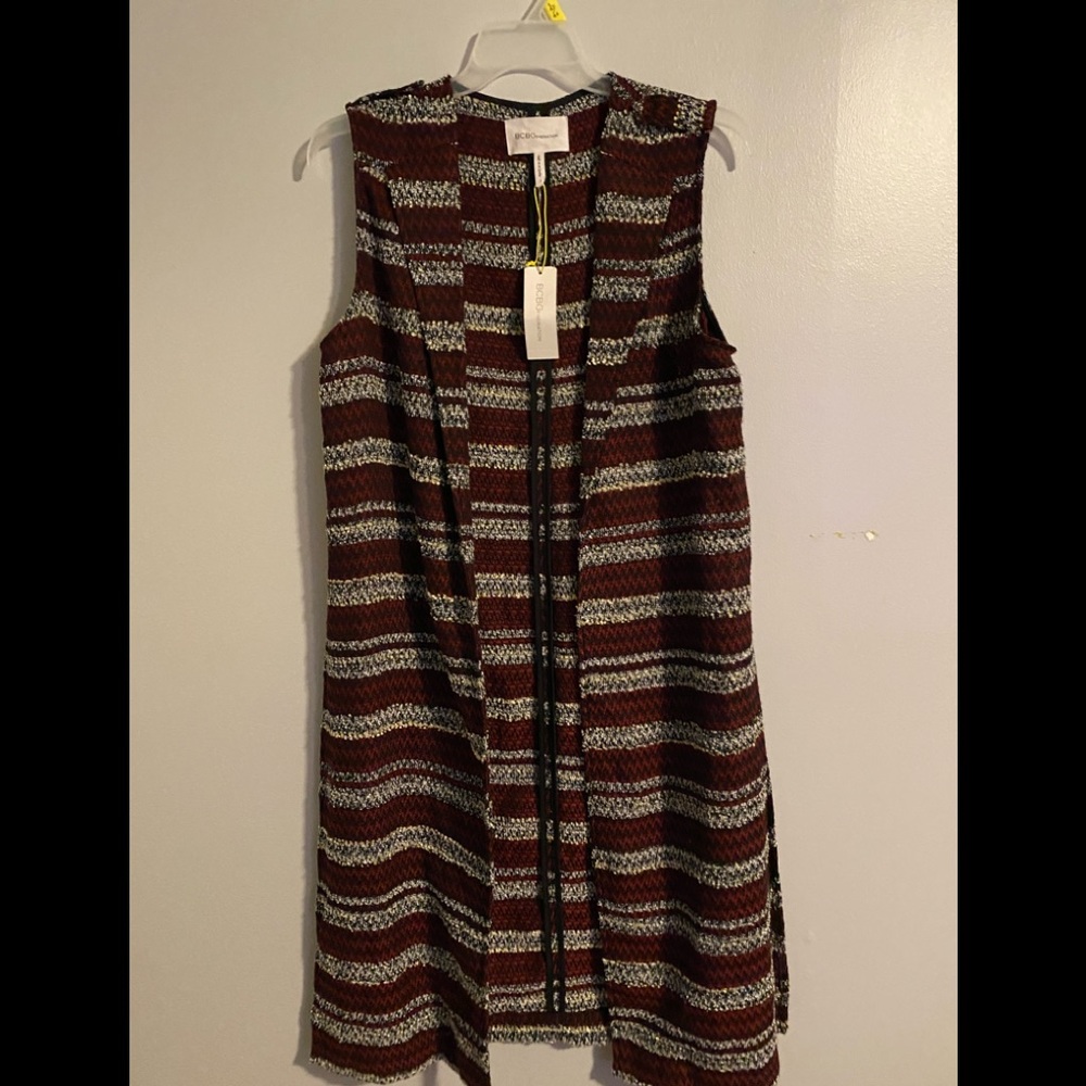 BCBG woman’s short set
